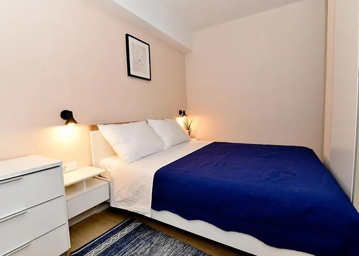 Paola-ivana شقة زادار